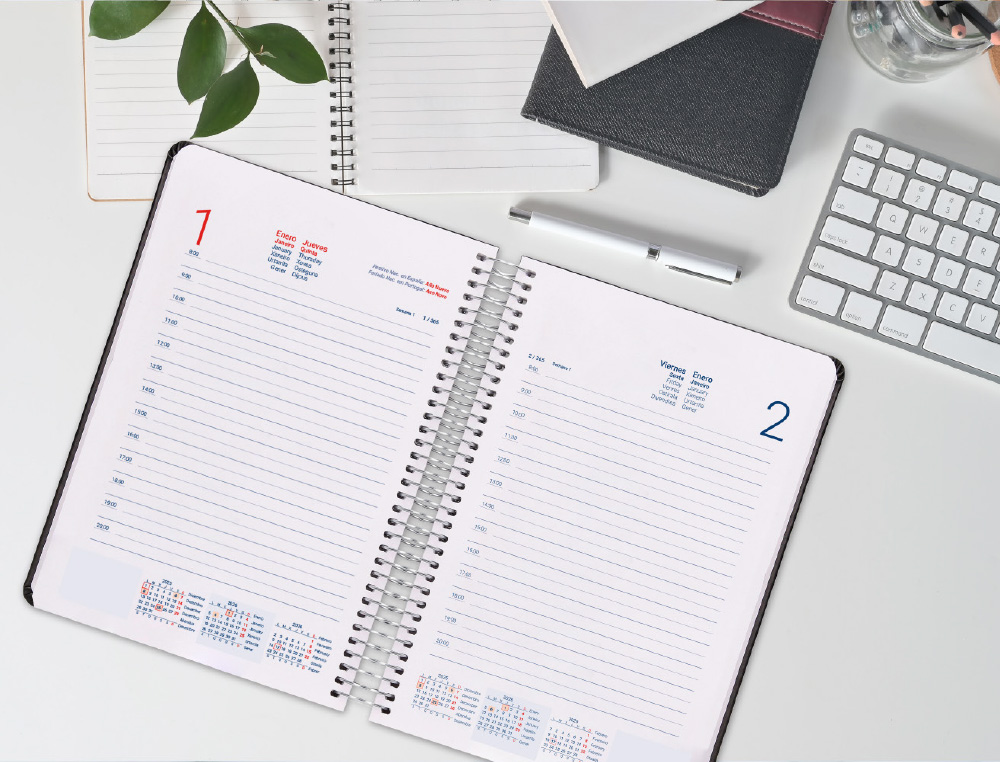AGENDA ESPIRAL LIDERPAPEL OLBIA A5 2026 DIA PAGINA ROJO PAPEL 60 GR FSC