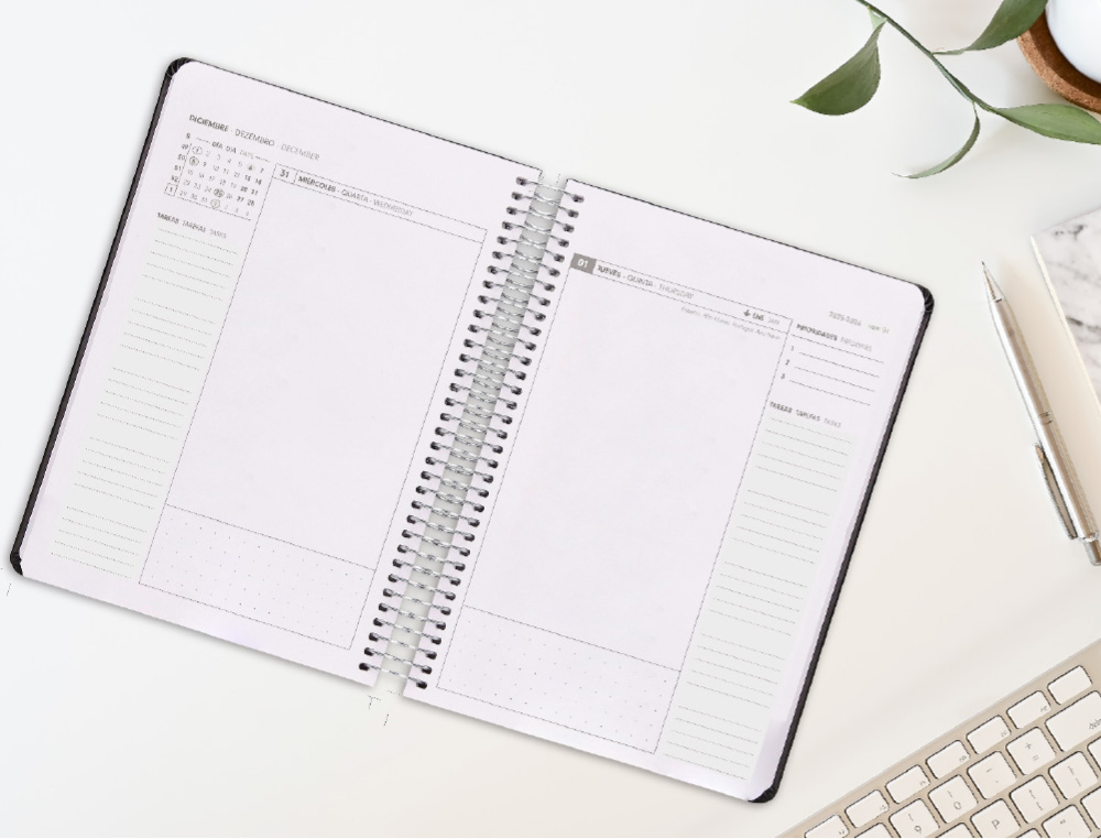 AGENDA ESPIRAL ANTARTIK HERE AND NOW A5+ 2026 DA PGINA VERDE PAPEL 80G FSC